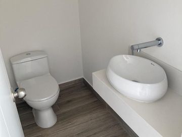 DE ESTRENO, NO PAGA ALCABALA, LINDO TRIPLEX , TERRAZA, BBQ, 2 DORMITORIOS, VISTA EXTERIOR, BALCON