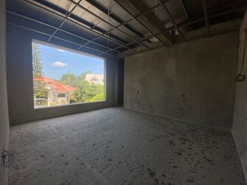 Se vende Casa en obra gris en Puerto Azul