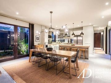 LEASEHOLD MODERN FOUR BED ROOM VILLA IN CANGGU