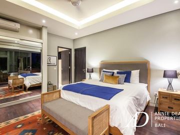 LEASEHOLD MODERN FOUR BED ROOM VILLA IN CANGGU