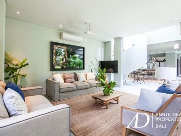 LEASEHOLD MODERN FOUR BED ROOM VILLA IN CANGGU