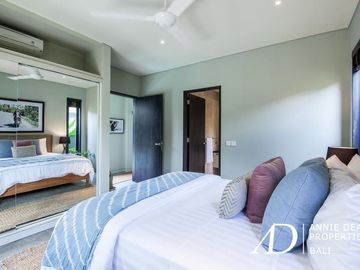 LEASEHOLD MODERN FOUR BED ROOM VILLA IN CANGGU