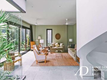 LEASEHOLD MODERN FOUR BED ROOM VILLA IN CANGGU
