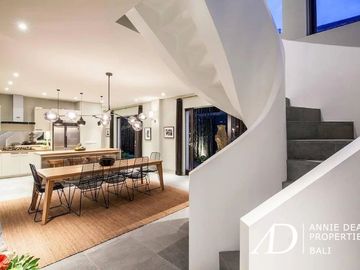 LEASEHOLD MODERN FOUR BED ROOM VILLA IN CANGGU