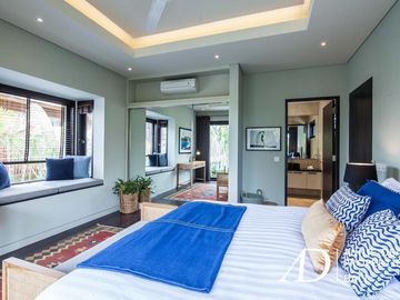 LEASEHOLD MODERN FOUR BED ROOM VILLA IN CANGGU