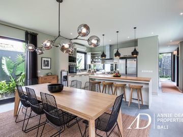 LEASEHOLD MODERN FOUR BED ROOM VILLA IN CANGGU