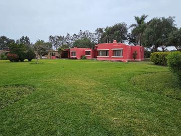 ACOGEDORA CASA DE CAMPO ANTES US$ 480,000 AHORA en US$ 420,000