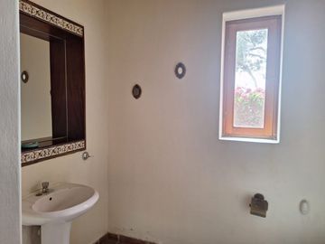 ACOGEDORA CASA DE CAMPO ANTES US$ 480,000 AHORA en US$ 420,000