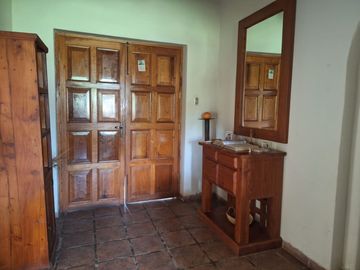 ACOGEDORA CASA DE CAMPO ANTES US$ 480,000 AHORA en US$ 420,000