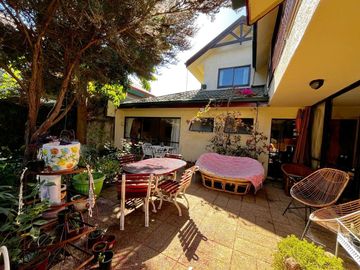 Bosques de Montemar, gran casa, 5 dormitorios + servicio, piscina, jardín