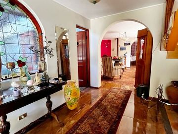 Bosques de Montemar, gran casa, 5 dormitorios + servicio, piscina, jardín