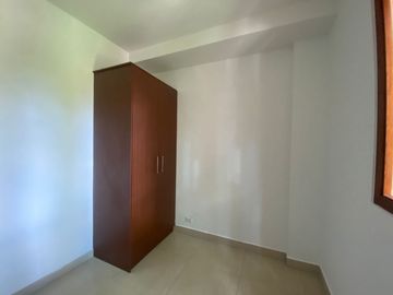 VENDO HERMOSA CASA EN CONJUNTO CUMBAYA (Sector Colegio Menor)