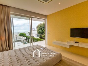 Beachfront Modern Pool Villa For Sale