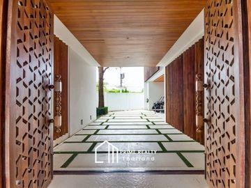 Beachfront Modern Pool Villa For Sale