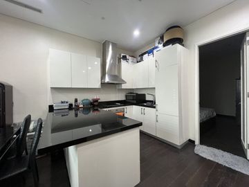 TRUMP TOWER | One Bedroom 1BR Condo Unit for sale in Trump Tower at Century City, Makati City