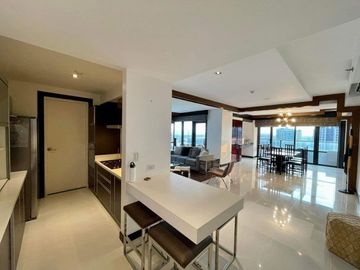 FOR SALE: Three (3) Bedroom Unit in Arya Residences - Tower 1, BGC, Taguig