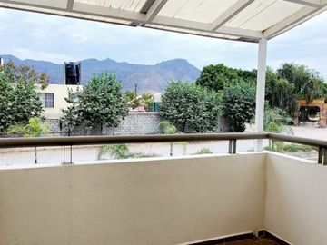 VENTA DE CASA RESIDENCIAL CON ALBERCA Y ROOF GARDEN A 5 MIN DE OAXTEPEC