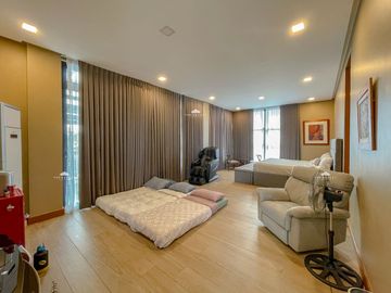 📣NEW PRICE ALERT! Php 165M Reduced 120M!🚨 Parkridge Estate Valley, Antipolo House for Sale with City Skyline and Sunset views