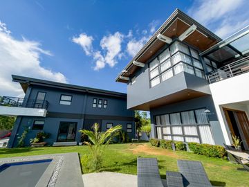 📣NEW PRICE ALERT! Php 165M Reduced 120M!🚨 Parkridge Estate Valley, Antipolo House for Sale with City Skyline and Sunset views