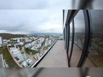 Departamento con balcon y vistas a la ciudad en Pedregal, en desarrollo con las amenidades mas Lujosas de S.L.P.