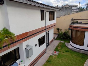 Venta de casa Sector Valle de los Chillos Urbanización La Armenia II