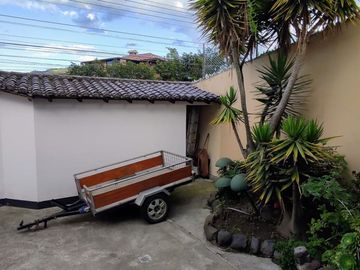 Venta de casa Sector Valle de los Chillos Urbanización La Armenia II
