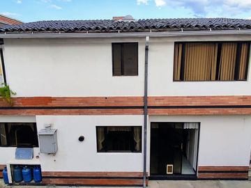 Venta de casa Sector Valle de los Chillos Urbanización La Armenia II