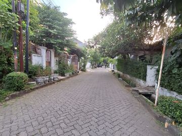 Dijual Rumah di Camar, Bintaro Sektor 3 - Lokasi Bagus, Dekat Tol & Stasiun!