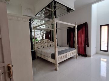 Dijual Rumah di Camar, Bintaro Sektor 3 - Lokasi Bagus, Dekat Tol & Stasiun!