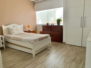 AMPLIA CASA CON PISCINA CERCA AL MAR 🏡💚