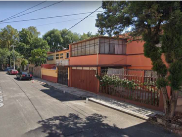 CASA EN REMATE BANCARIO  TENIS CHURUBUSCO COUNTRY CLUB COYOACAN