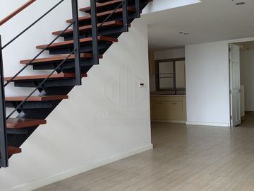 Sale Boathouse Hua Hin