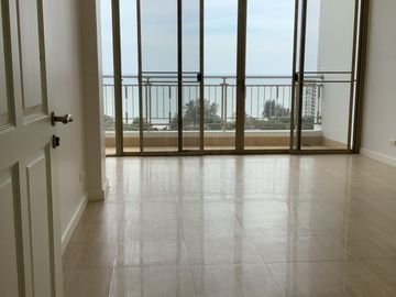 Sale Boathouse Hua Hin