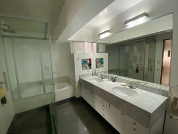 VENTA DE PH DUPLEX EN SAN ISIDRO CON GRAN TERRAZA