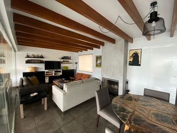 VENTA DE PH DUPLEX EN SAN ISIDRO CON GRAN TERRAZA