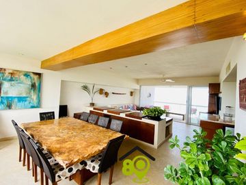 Departamento con playa de 4 recámaras en Acapulco