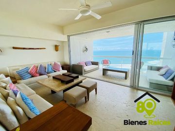 Departamento con playa de 4 recámaras en Acapulco