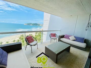 Departamento con playa de 4 recámaras en Acapulco