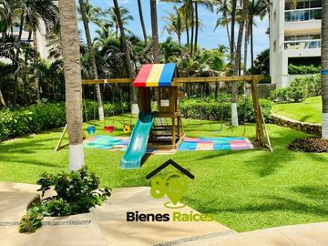 Departamento con playa de 4 recámaras en Acapulco