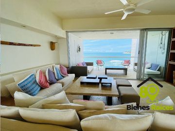 Departamento con playa de 4 recámaras en Acapulco