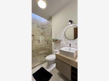 VENDO CASA EN VIÑEDOS CON ALBERCA EN TORREON COAHUILA, PRECIO PROMOCION