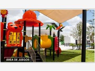 VENDO CASA EN VIÑEDOS CON ALBERCA EN TORREON COAHUILA, PRECIO PROMOCION