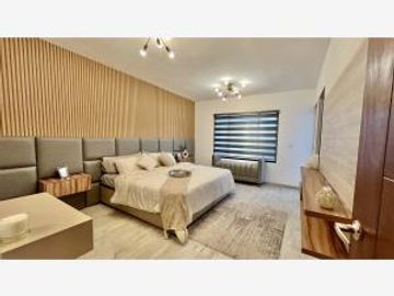 VENDO CASA EN VIÑEDOS CON ALBERCA EN TORREON COAHUILA, PRECIO PROMOCION