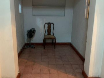VENDO CASA CON PARAMETROS 7 PISOS ZONIFICACION CZ