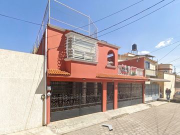 CASA EN VENTA EN LA COL. LA MICHOACANA, METEPEC, EDOMEX