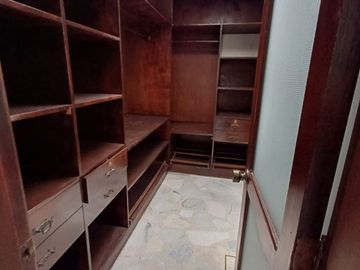 CASA EN VENTA, PRADOS DEL NORTE, CALI