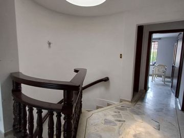 CASA EN VENTA, PRADOS DEL NORTE, CALI