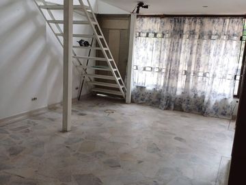 CASA EN VENTA, PRADOS DEL NORTE, CALI