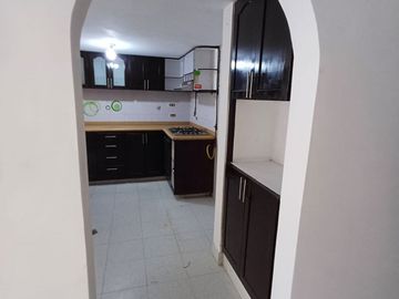 CASA EN VENTA, PRADOS DEL NORTE, CALI