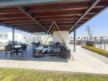 Últimas casas con cochera techada en El Mirador Querétaro incluyen Family Room en Planta Alta